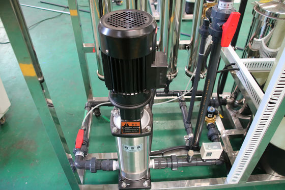 2TPH 3,0kW-380-415V 2xFRP Tanks Brackwasser Umkehrosmosewasseranlage