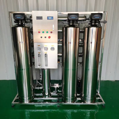 1.5TPH 3,0kW-380-415V 3xSS304 Tanks Brackwasser Umkehrosmosewasseranlage