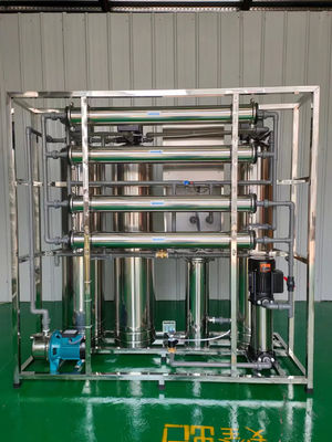 1.5TPH 3,0kW-380-415V 3xSS304 Tanks Brackwasser Umkehrosmosewasseranlage