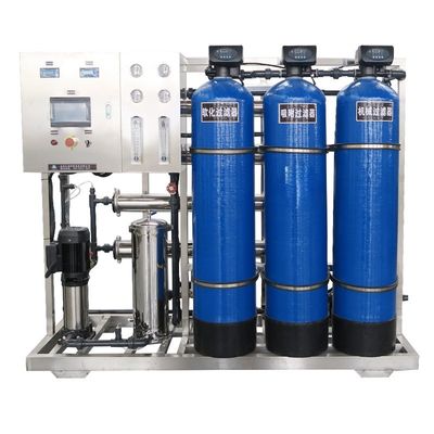 3TPH 5.5kW-380-415V 3xFRP Tanks Brackwasser Umkehrosmosewasseranlage
