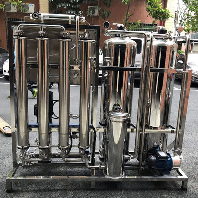 3TPH 5.5kW-380-415V 2xSS304 Tanks Brackwasser Umkehrosmosewasseranlage