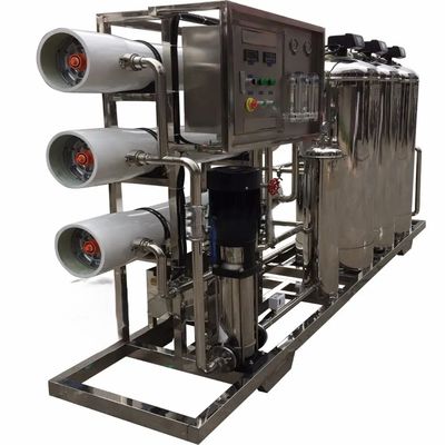 5TPH 7.4kW-380-415V 3xSS304 Tanks Brackwasser Umkehrosmosewasseranlage