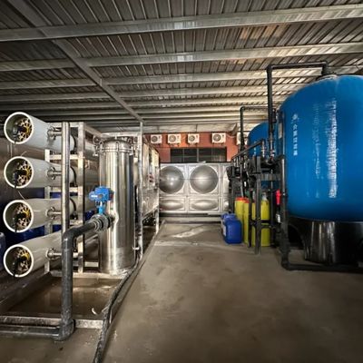 4TPH FRP Tanks Brackwasser Umkehrosmose-Wasseranlage für Bohrbrunnen