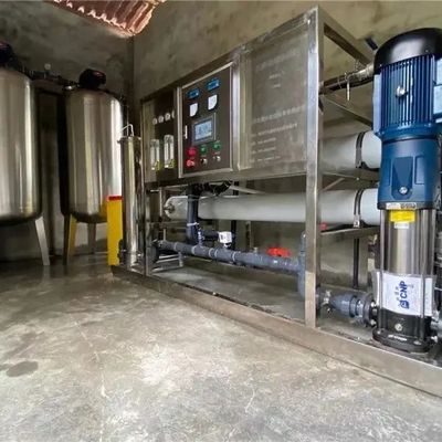 4TPH 415V SS304 Tanks Brackwasser Umkehrosmosewasseranlage