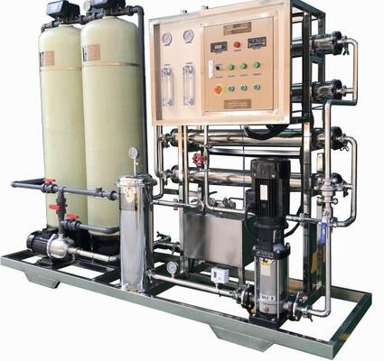 1 m³/h Compact BWRO Water Treatment Plant – 2.1 kW Low-Energy Brackish Water Reverse Osmosis System with FRP Pretreatment Tanks