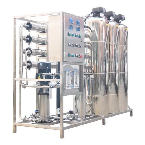 500L/H Commercial Reverse Osmosis Water Purification System with FRP Pretreatment Tanks and Stainless Steel Skid-Mounted Design